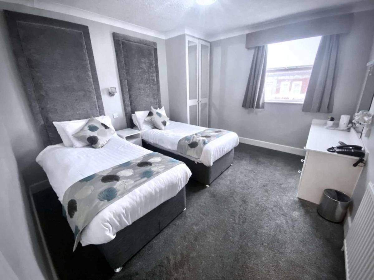 Park House 3* Blackpool