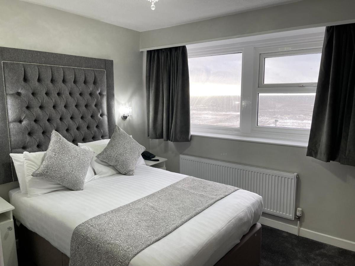Park House 3* Blackpool